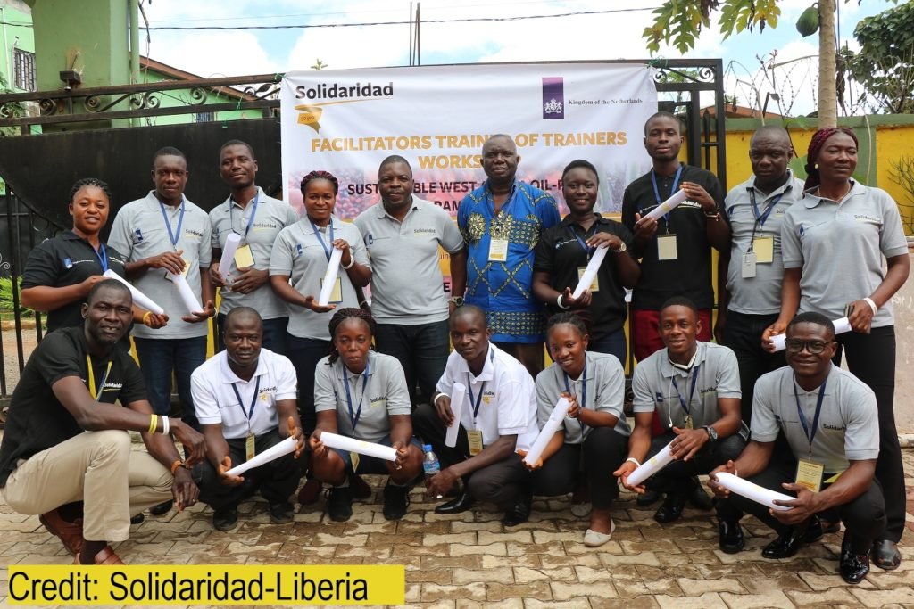 Solidaridad trains 13 youths as facilitators on million dollars oil palm program   